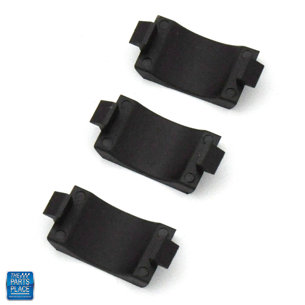 Cowl induction hood flapper valve retainer set.