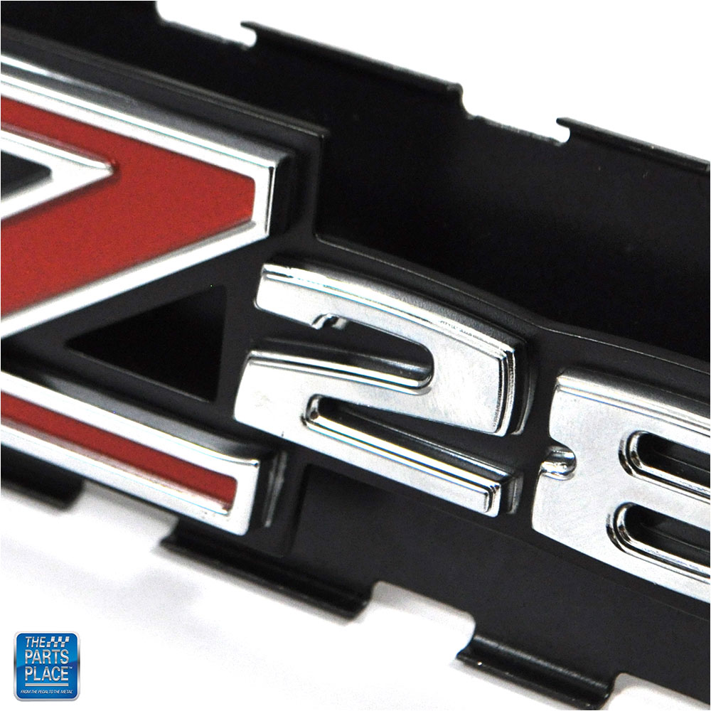 1970-1971 Camaro Z28 Grille Grill Emblem With Retainer GM