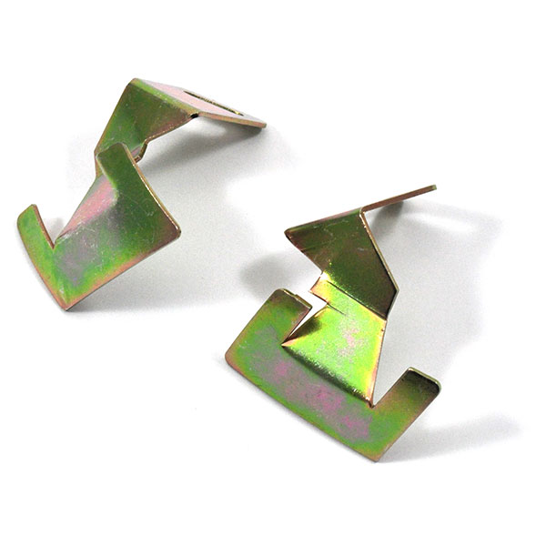 1970 Chevrolet Nova/Chevy II LOWER WINDSHIELD REVEAL MOLDING CORNER CLIPS - PR | XP6920N