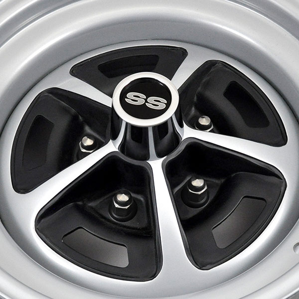 1969 Chevrolet Chevelle/Malibu 15-7 (2) / 15-8 (2) SILVER & BLACK PAINTED SS WHEEL SET | WT8486Z