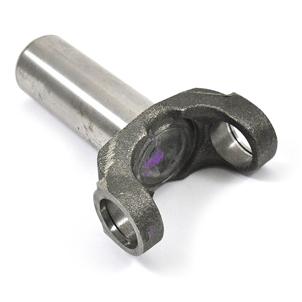 1969 Chevrolet Chevelle/Malibu ORIGINAL GM 27 SPLINE DRIVE SHAFT SLIP YOKE 3868649 WITH 1.50 SEAL DIAMETER 4.75 CENTER OF U-JOINT TO END - OUTSIDE SNAPRING DESIGN | 3868649