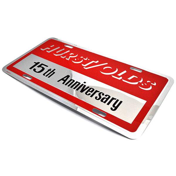 1983 Oldsmobile Cutlass/442/F85 ACCESSORY LICENSE PLATE (HURST OLDS - 15TH ANNIVERSARY RED BACKGROUND) | BK9767T