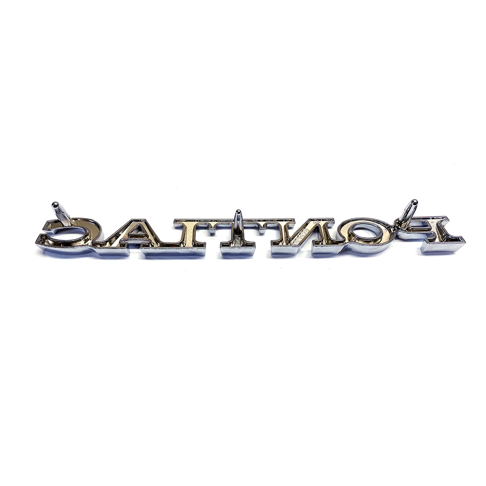 1971 Pontiac GTO/LeMans/Tempest LEMANS FRONT FENDER (PONTIAC) EMBLEM - EA | EM2143G