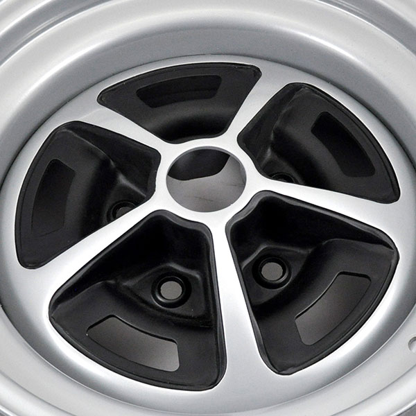 1969 Chevrolet Chevelle/Malibu SS WHEEL 15-7 SILVER & BLACK | WT6035C