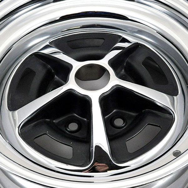 1969 Chevrolet Chevelle/Malibu SS WHEEL 15 X 8 CHROME & BLACK (DOES NOT USE TRIM RING) - EA | WT6055C