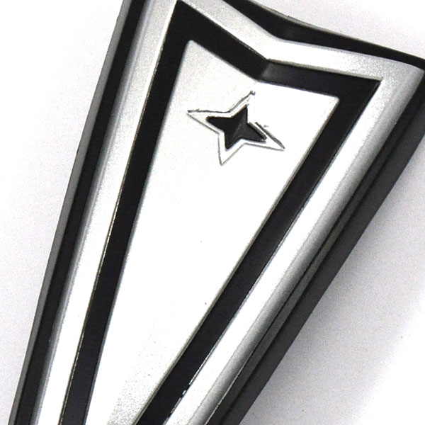 1969 Pontiac Firebird/TransAm FRONT BUMPER ARROWHEAD CREST GM 9747207 (NOT CORRECT FOR 69 BUT WILL WORK) (RUBBER SURFACE) | 9747207