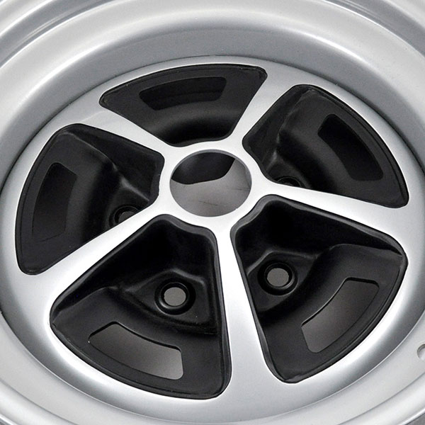 1970 Chevrolet El Camino SS WHEEL 15-8 SILVER & BLACK | WT6040C