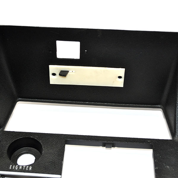1970 Oldsmobile Cutlass/442/F85 INTERIOR LOWER DASH MAP LIGHT | IN2411T