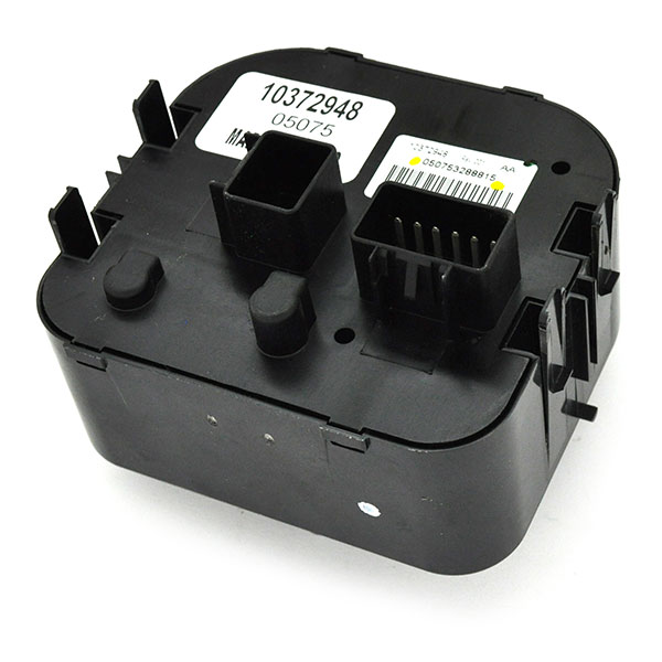 2004 GM Truck HEADLIGHT SWITCH GM 10372948; 15157676; 25932631 (GM TRUCK ENVOY/CHEVROLET TRAILBLAZER) | 10372948