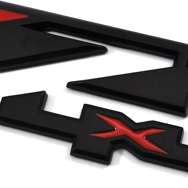 2000 GM Truck SILVERADO / SIERRA Z71 4X4 RED & BLACK FENDER EMBLEM â€“ PAIR | EM7146K