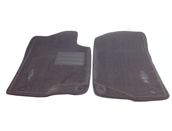 2009 GM Truck SILVERADO / AVALANCHE / TAHOE / SUBURBAN FRONT MOLDED EBONY CARPET FLOOE MATS LH & RH PAIR - GM 17400401 | 17800401
