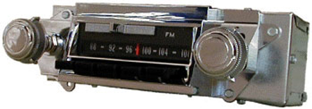 1967 Chevrolet El Camino FACTORY STYLE AM/FM RADIO WITH ANALOG DISPLAY WITH NEEDLE | RD10500V