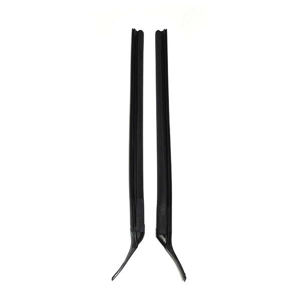 1967 Chevrolet Impala/Caprice/Bel Air QUARTER VERTICAL SEALS (COUPE) - PR | WS4702P