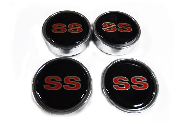 1981 Chevrolet Monte Carlo SILVER WHEEL CAP WITH RED 