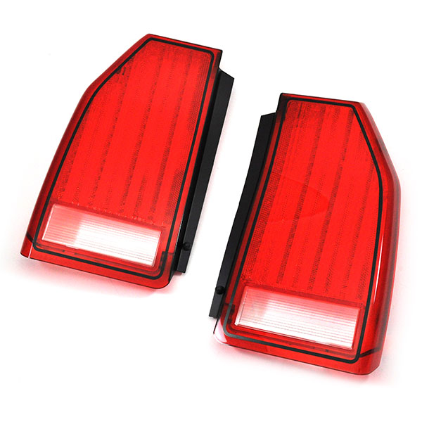 1988 Chevrolet Monte Carlo TAIL LAMP LENS (PAIR) - OEM FACTORY TAIL LAMP REPLACEMENT LENS. HAS DARK CHARCOAL GREY PINSTRIPE AROUND THE OUTSIDE. REPLACES GM # 16508511 / 16508510. MUST ORDER THE SHIELD EMBLEM SEPARATELY | XL11257M