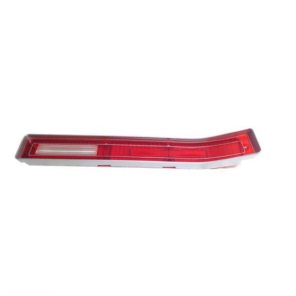 1971 Buick Skylark/GS/Regal/GN TAIL LIGHT LENS SILVER TRIMMED - RH* | XL4840S