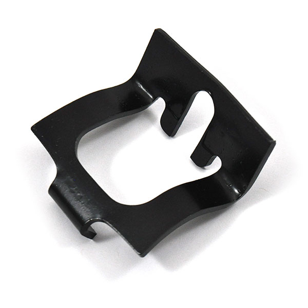 1971 Oldsmobile Cutlass/442/F85 FRONT UPPER DOOR FRONT DOOR PANEL MOUNTING BRACKET RETAINER | IN4040Z