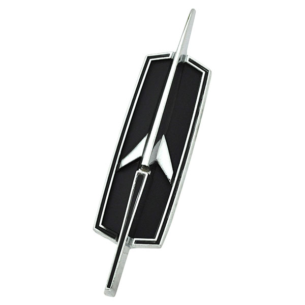 1972 Oldsmobile Cutlass/442/F85 CUTLASS STONE SHIELD EMBLEM 