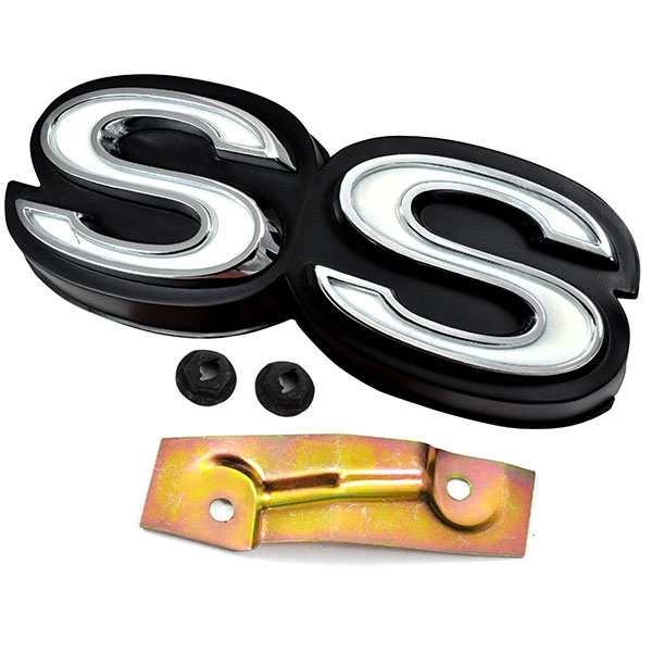 1970 Chevrolet Chevelle/Malibu CHEVELLE GRILLE EMBLEM 