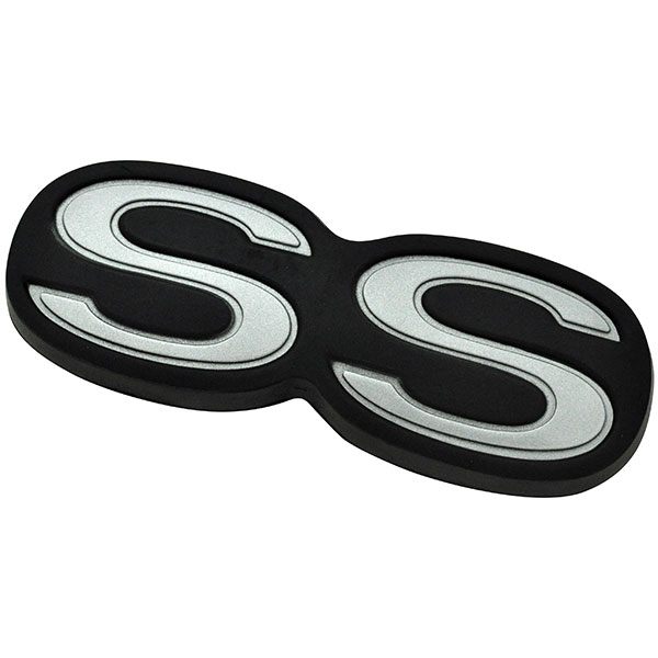 1971 Chevrolet Chevelle/Malibu CHEVELLE REAR BUMPER EMBLEM 