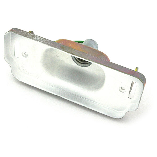 1972 Oldsmobile Cutlass/442/F85 BACKUP LAMP HOUSING - THIS IS THE INNER STRUCTURE OF THE BACKUP LAMP. THE INSIDE OF THIS HOUSING IS PAINTED WHITE. COMPLETE WITH WIRING PIGTAIL. | XL5432T